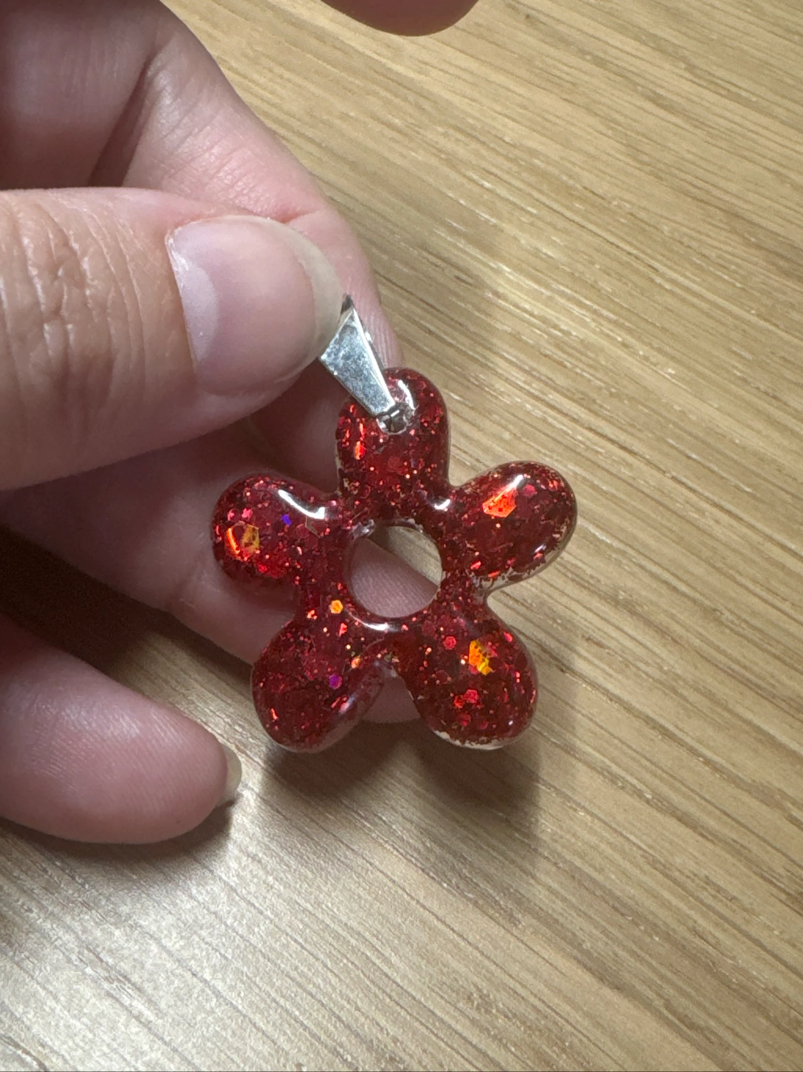 Pendentif en résine 